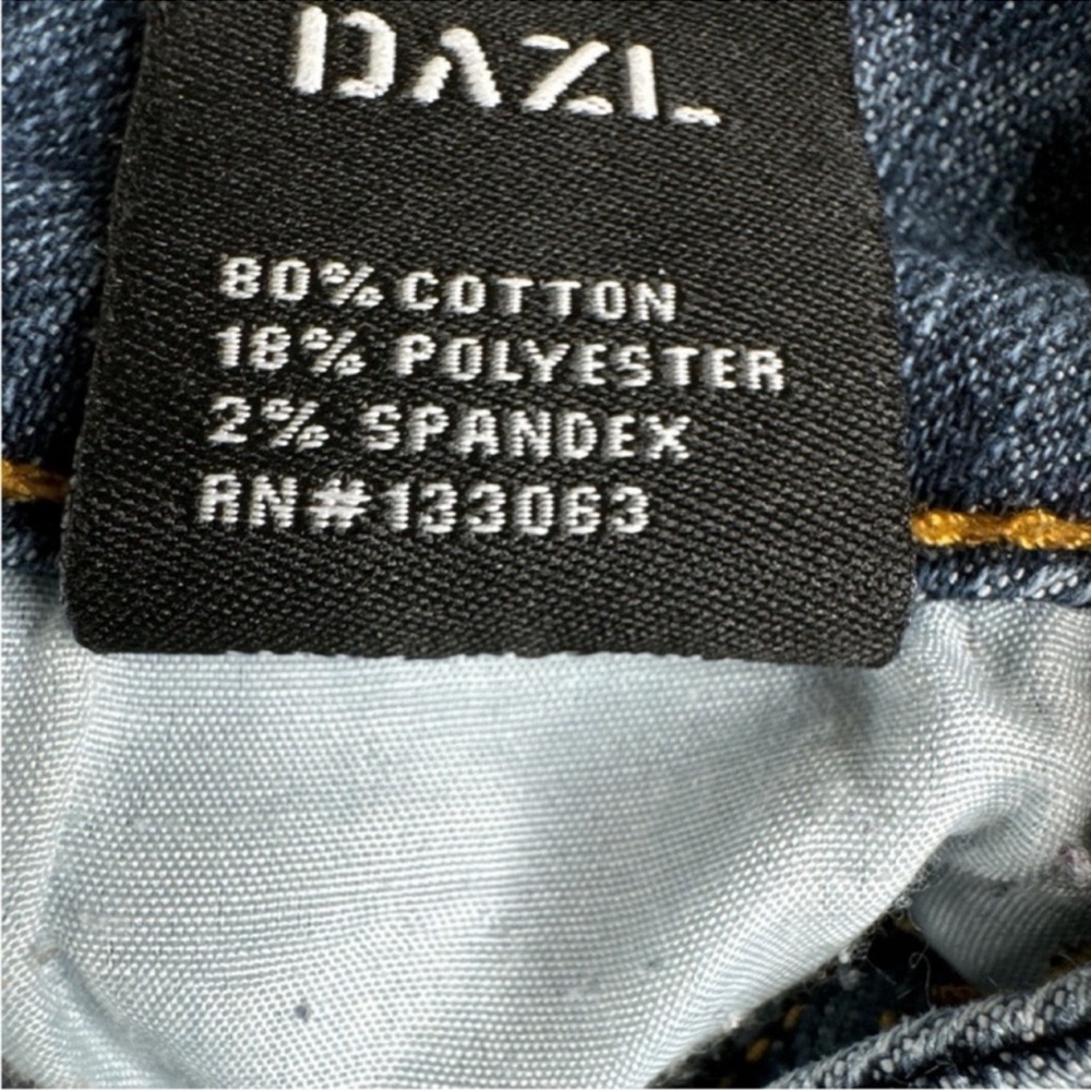 DAZL Low Rise Skinny Jeans, Decorative Pockets, Size 7. - Picture 8 of 12